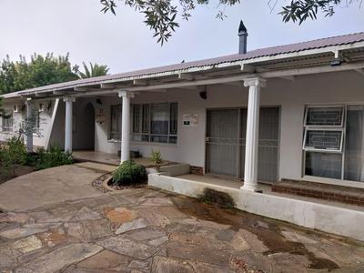 Guest House For Sale in Porterville, Porterville