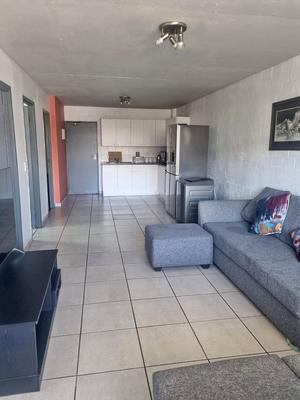 Apartment / Flat For Sale in Wynberg, Cape Town